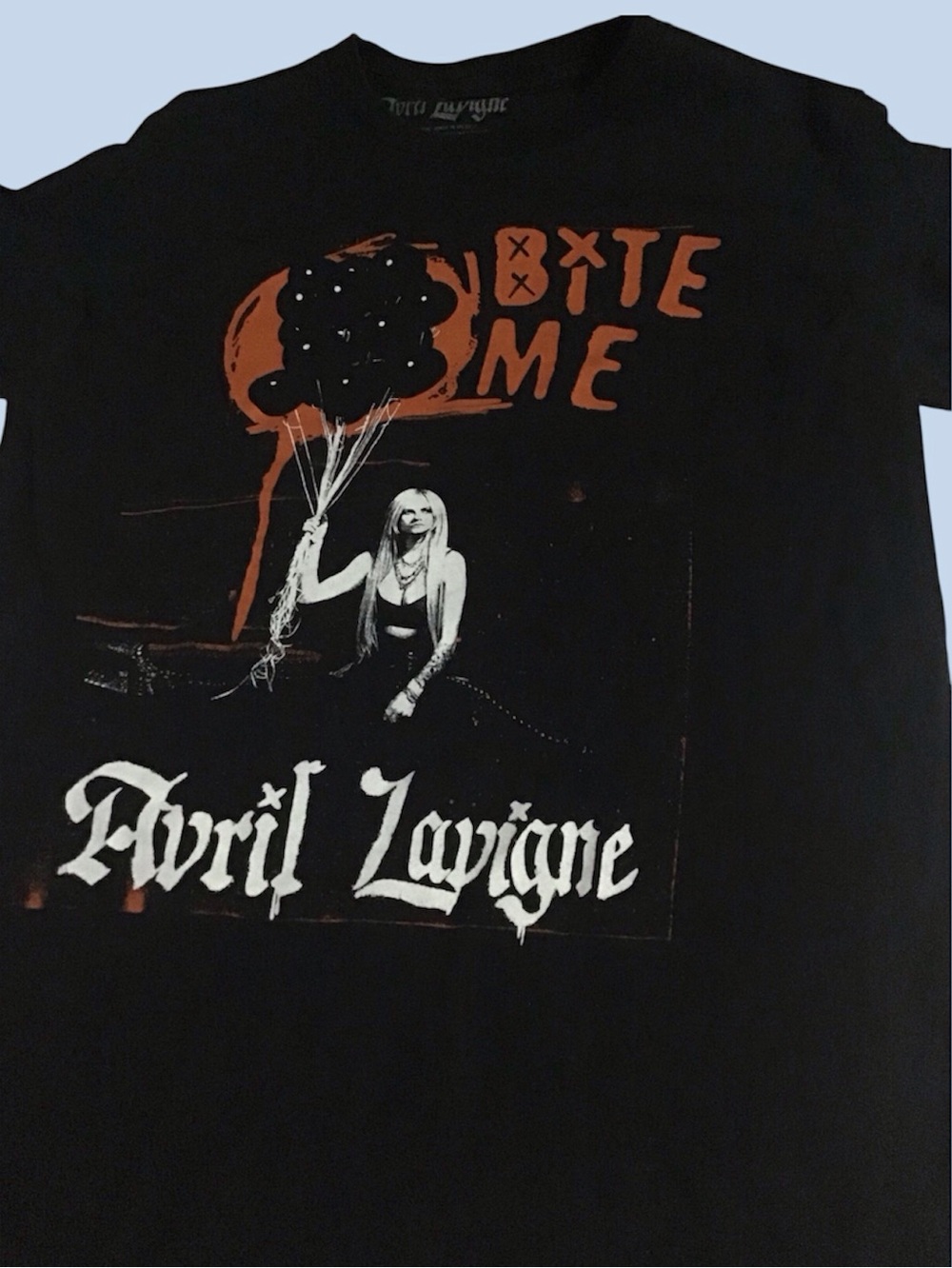 Avril Lavigne Bite me 2022 Canadian tour black graphic tshirt sz S ladies